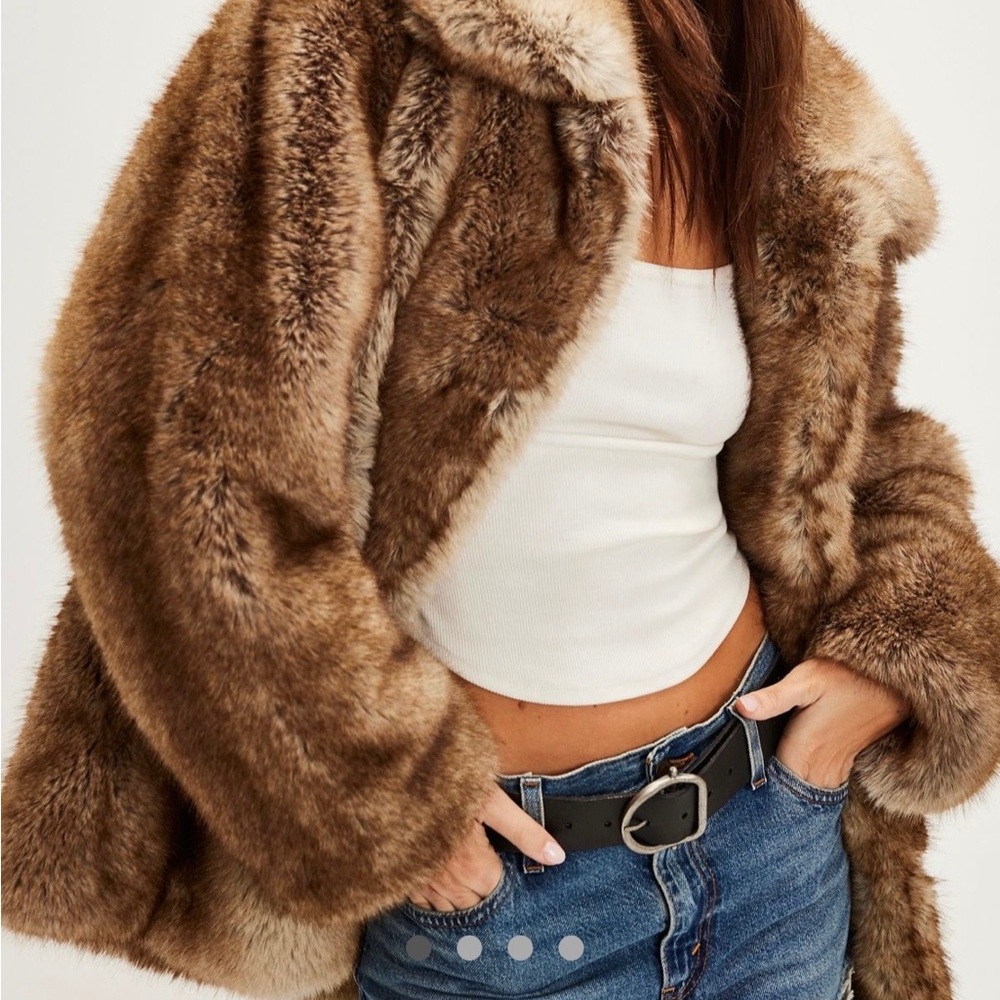 Women's Freepeople Jakke Faux Fur Coat - Brown